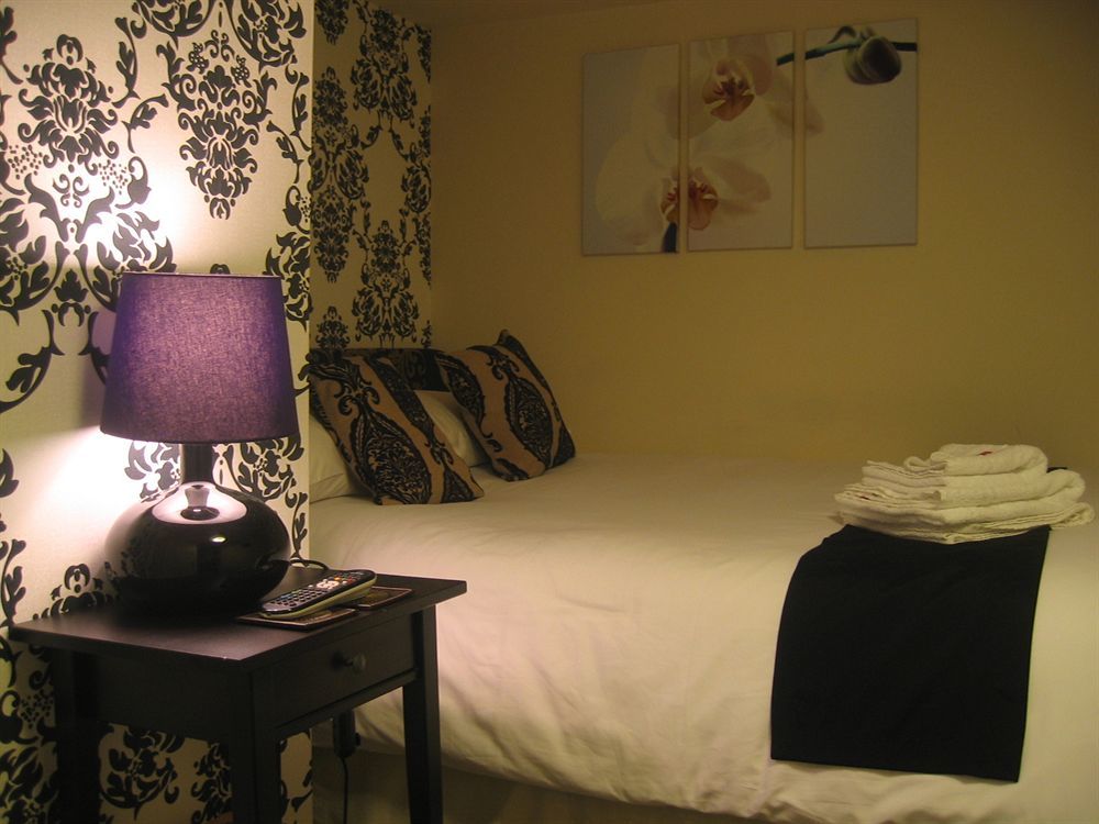 The Littleton Arms Hotell Penkridge Eksteriør bilde