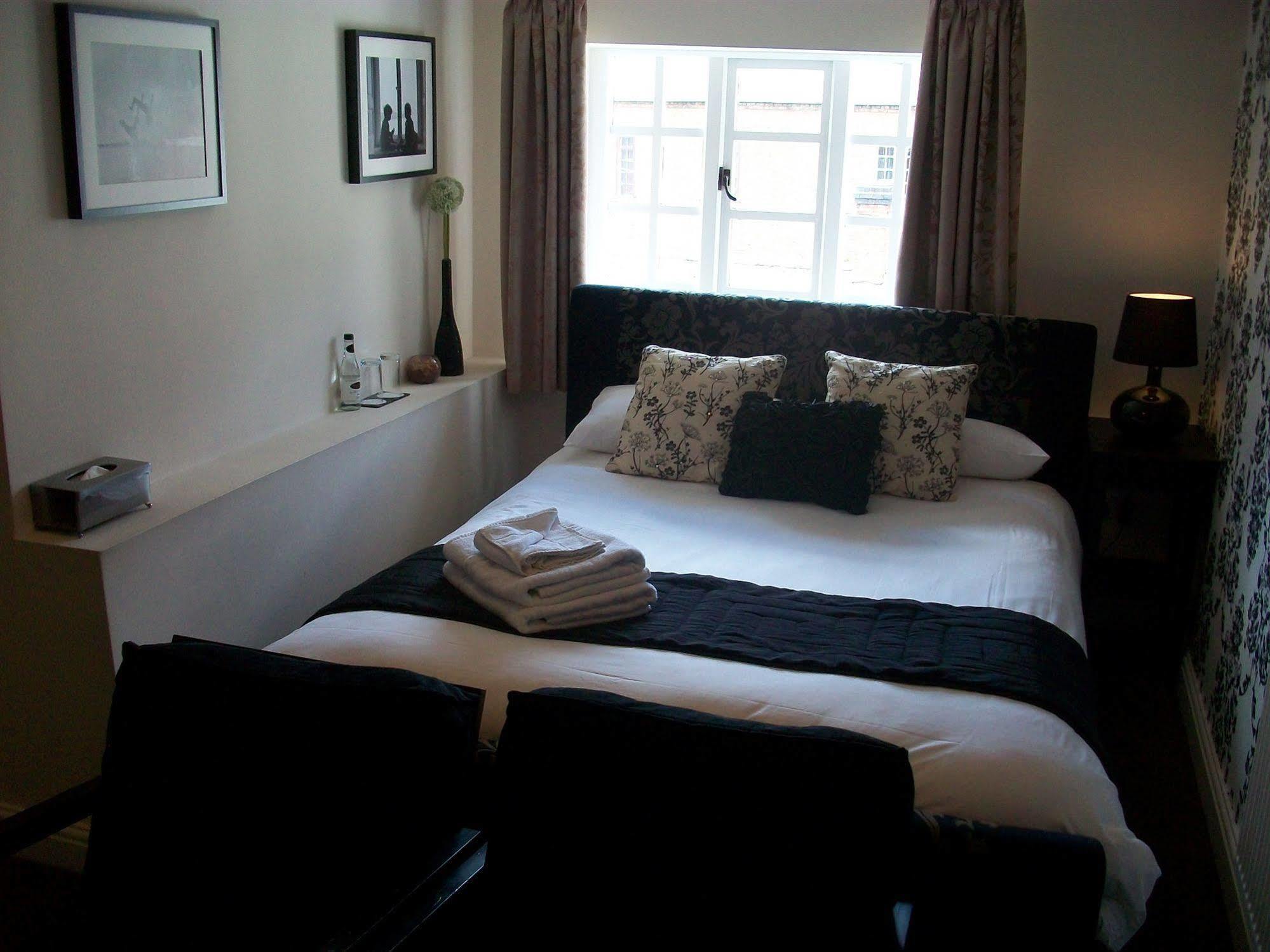 The Littleton Arms Hotell Penkridge Eksteriør bilde