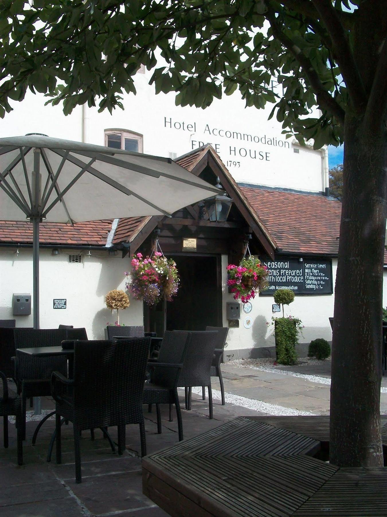 The Littleton Arms Hotell Penkridge Eksteriør bilde
