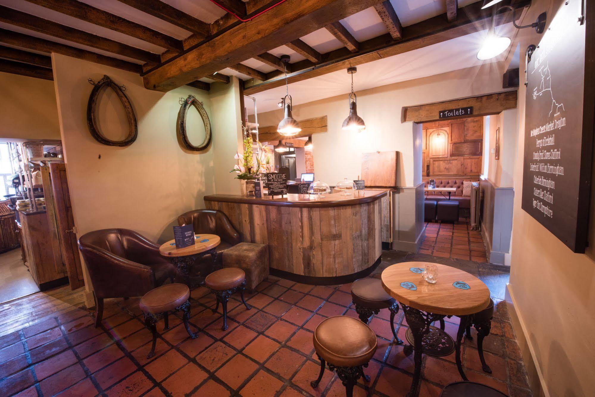 The Littleton Arms Hotell Penkridge Eksteriør bilde